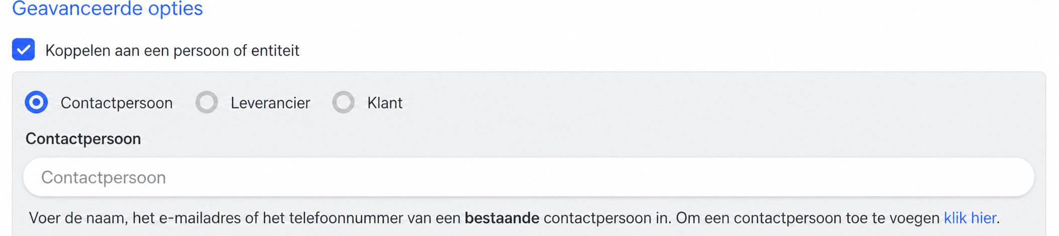 Geavanceerde opties met het vakje « Lier à une personne ou un tiers » aangevinkt, het type « Contact » geselecteerd en het veld Contact aangeduid