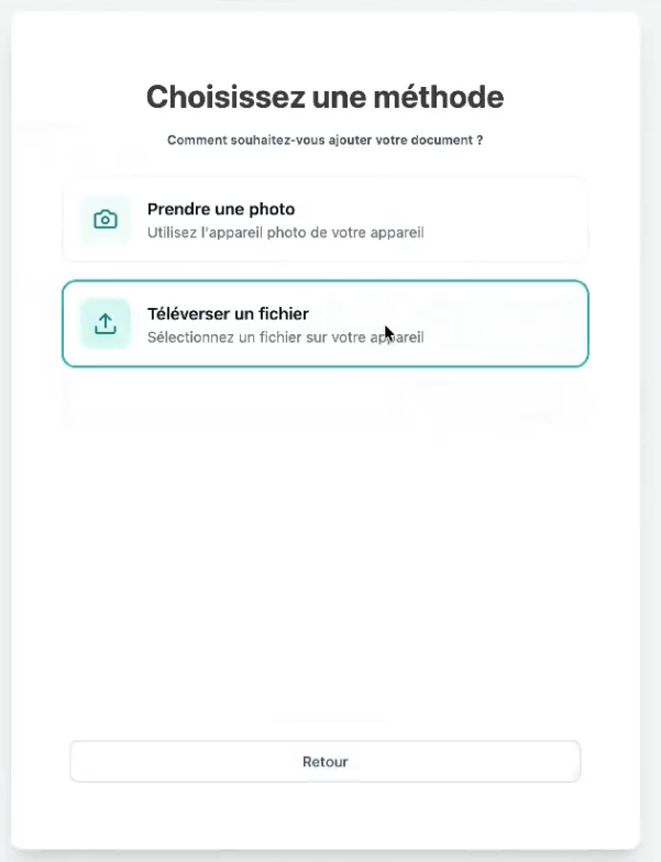 Ventana «Elige un método» con dos opciones: «Tomar una foto» y «Subir un archivo» (seleccionada)