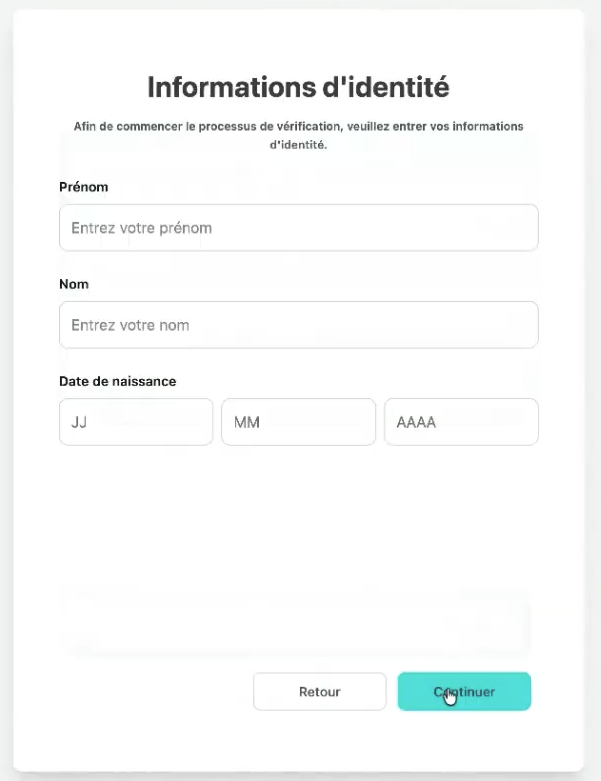 Formulario «Datos de identidad» con los campos Nombre, Apellidos y Fecha de nacimiento para rellenar antes de continuar