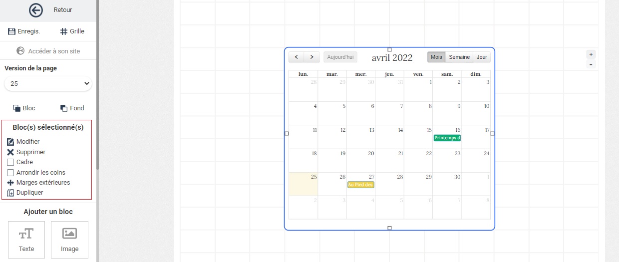 Editor de página Poplico mostrando un bloque de calendario seleccionado (abril 2022) con el panel de opciones «Bloque(s) seleccionado(s)» visible a la izquierda
